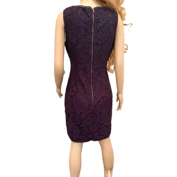 Elegant Navy Lace Dress - Picture 3 of 4